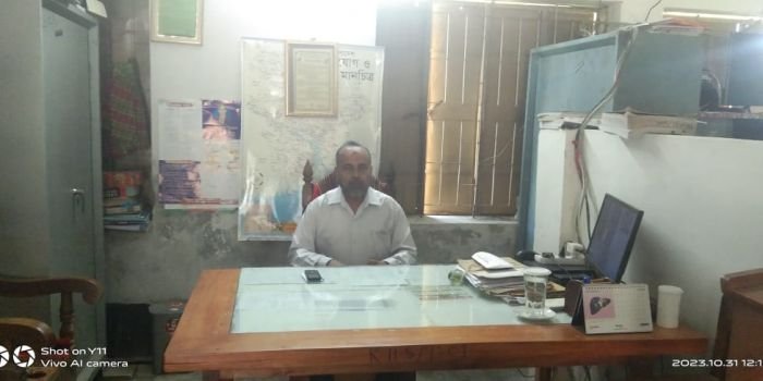 প্রধান শিক্ষকের কার্যালয় কৃষ্ণকাঠী মাধ্যমিক বিদ্যালয়